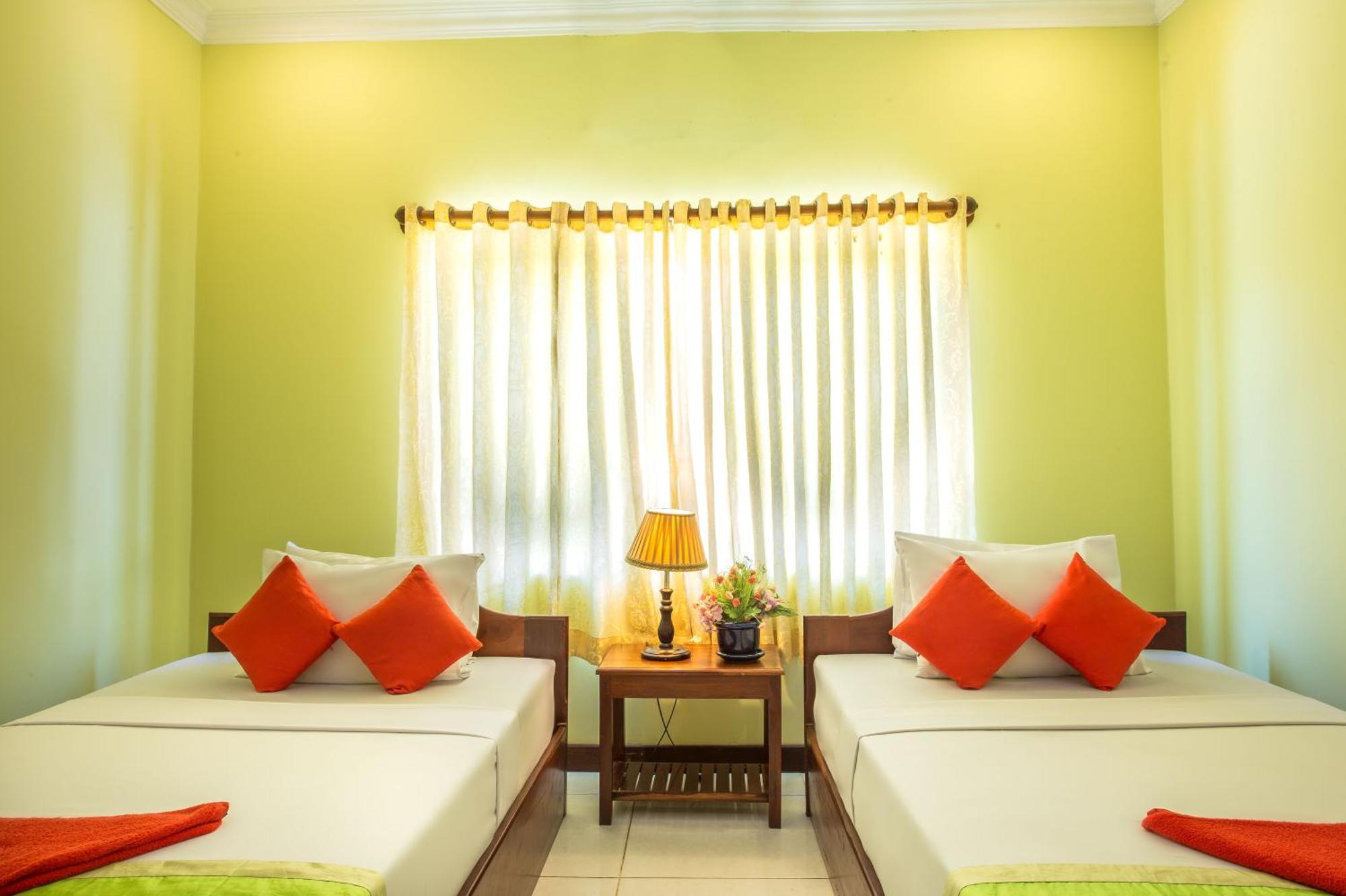 Side Walk Hotel Сием Реап Екстериор снимка