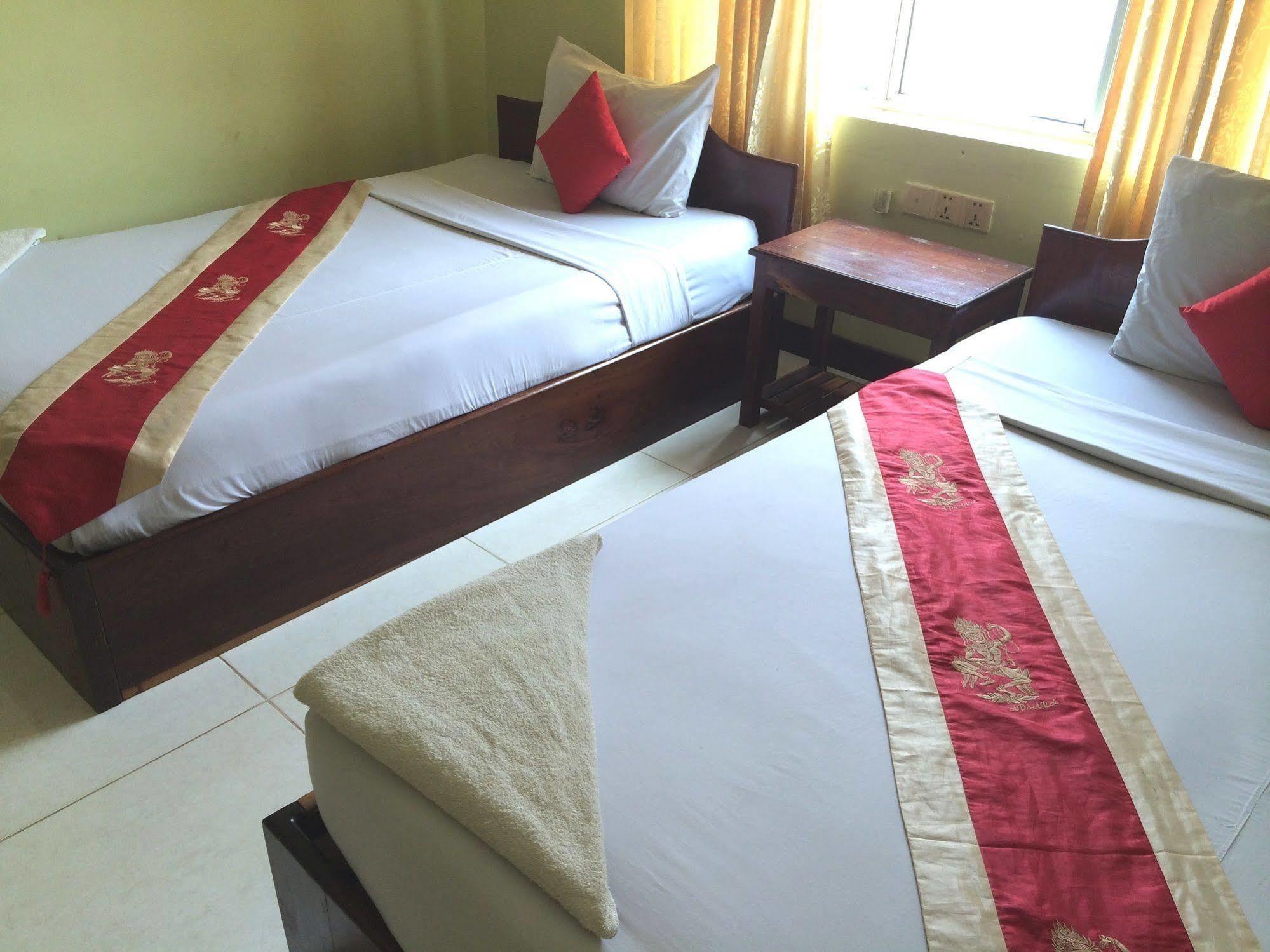 Side Walk Hotel Сием Реап Екстериор снимка