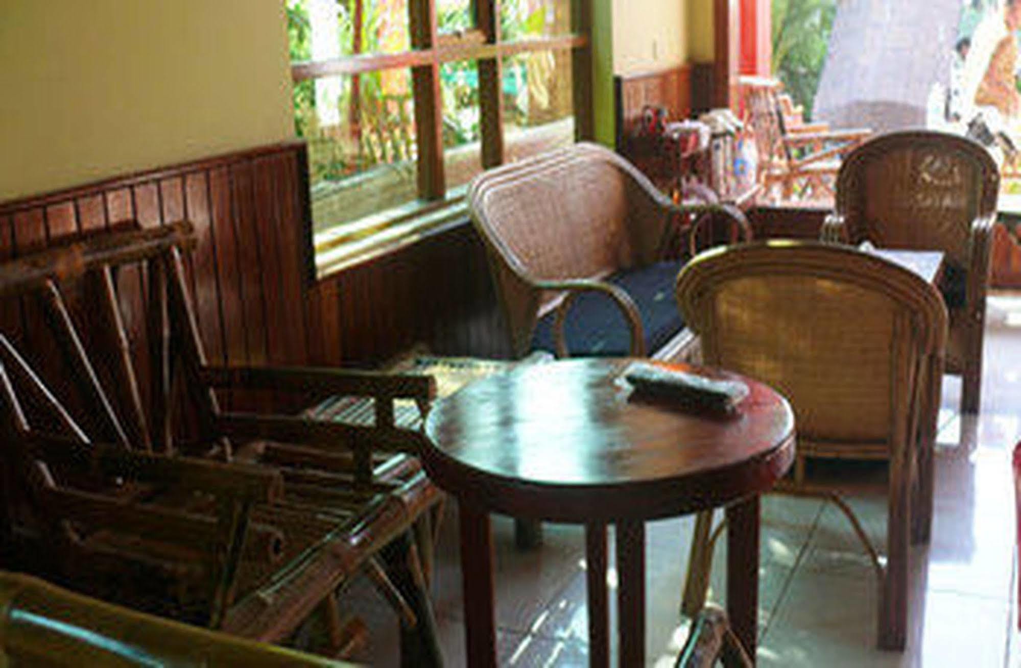 Side Walk Hotel Сием Реап Екстериор снимка